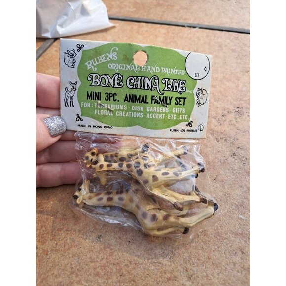 Vintage Lot of 3 Miniature Bone China Fox Squarel Figurines 2.25" - 1.25" - Picture 2 of 2